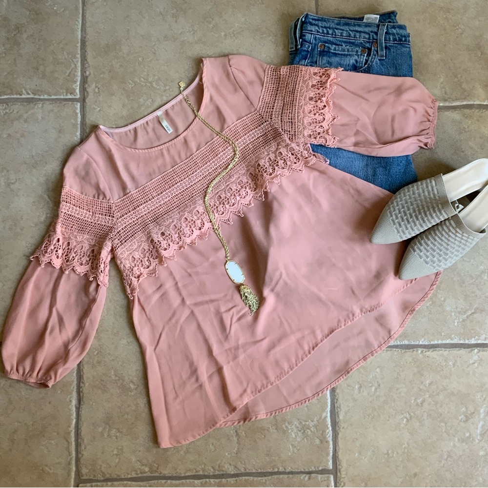Gently Worn Blush Pink Boho Blouse With Lace Accents Sz Medium